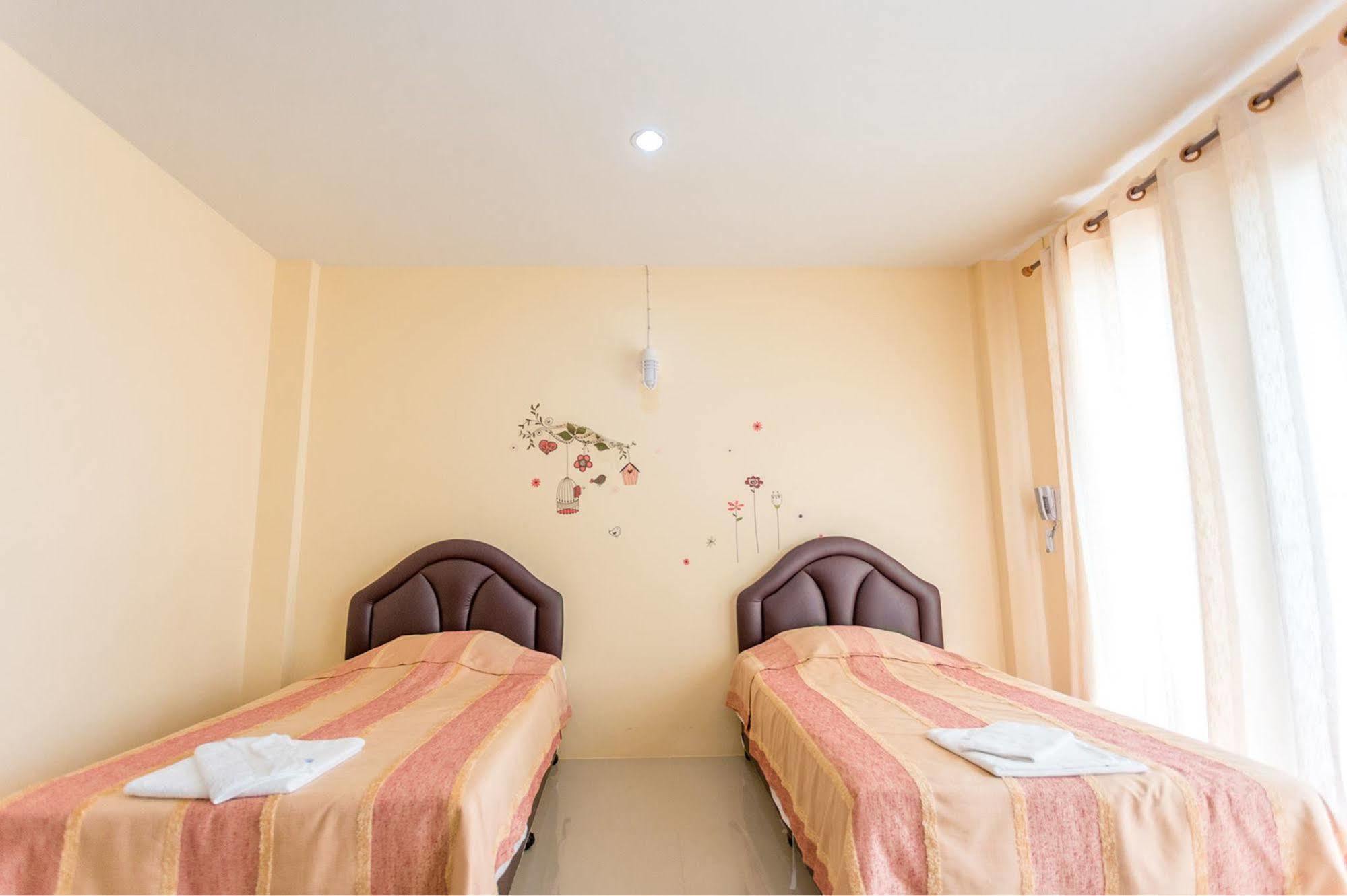Phet Ngam Hotel Mae Sai Bagian luar foto