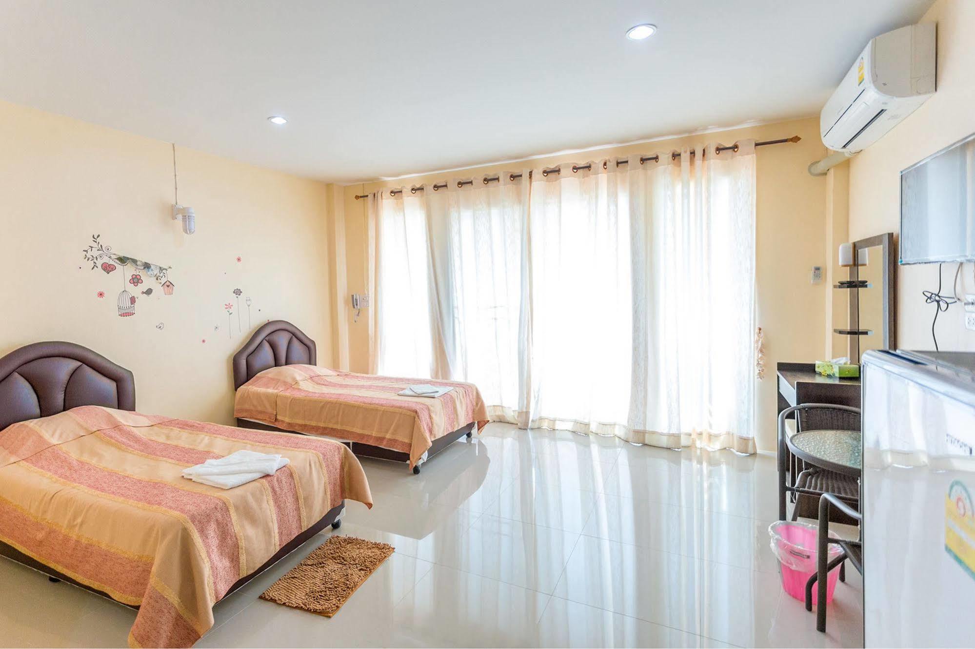Phet Ngam Hotel Mae Sai Bagian luar foto